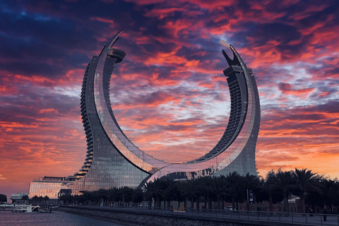 Doha: tour della città con i famosi punti di riferimento di DohaDoha: tour privato della città con i famosi monumenti di Doha