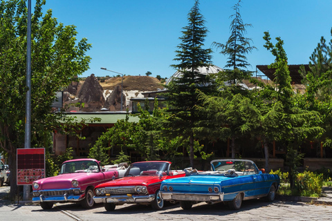 Cappadocië: Klassieke autotour met Champagne Vintage Car Tour