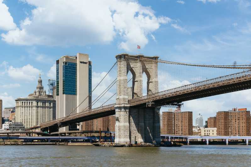 NYC: Circle Line Landmarks Cruise Skip-The-Box-Office | GetYourGuide