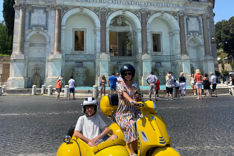 Rom: Vespa Sidecar Tour mit Abholung vom Hotel