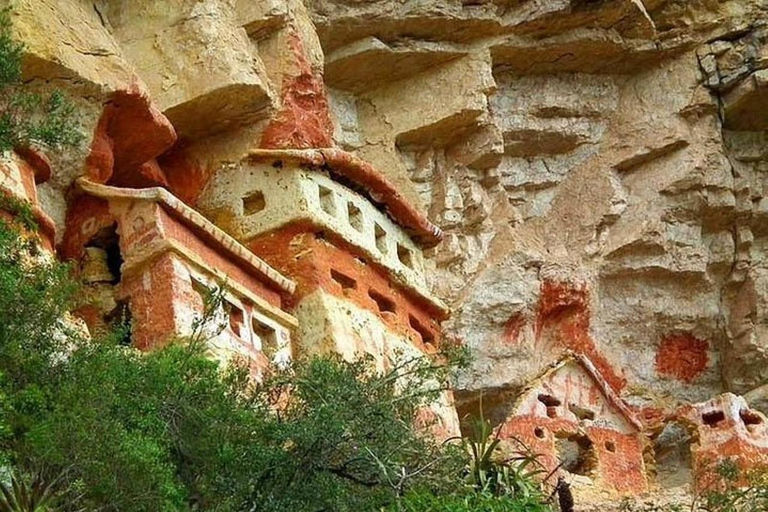 Chachapoyas: Mausolei Revash e Museo Leymebamba