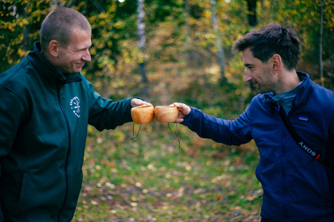 Stockholm: Vandring, utomhusmatlagning och kallvattenflytningPickup from Stockholm - drop-off Vaxholm