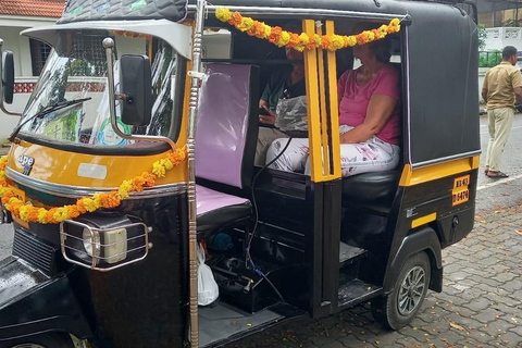 Kochi: Tour turístico en Tuk-Tuk con servicio de recogida en crucero