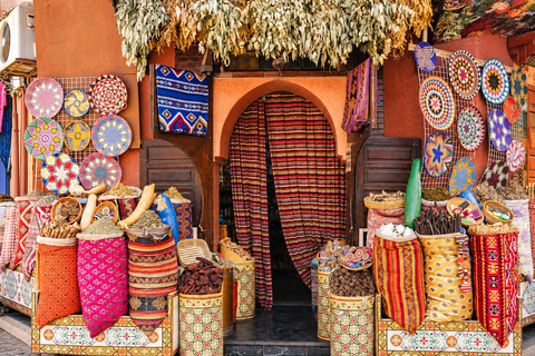 Marrakech: Medina, Palaces, Souks & Evening Carriage Ride Medina Discovery, Evening Carriage & Moroccan Dinner
