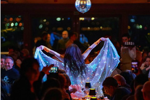 Stambuł: magia Bosforu, pełny posiłek i turecki showAlcohol Menu Meeting on point