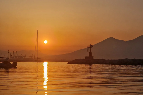 Naples: Boat Tour Amid History and Crystal-Clear Waters