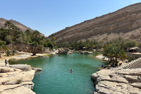 Muscat: Wahiba Sands, Wadi Bani Khalid & Mudayrib Tour Group Tour
