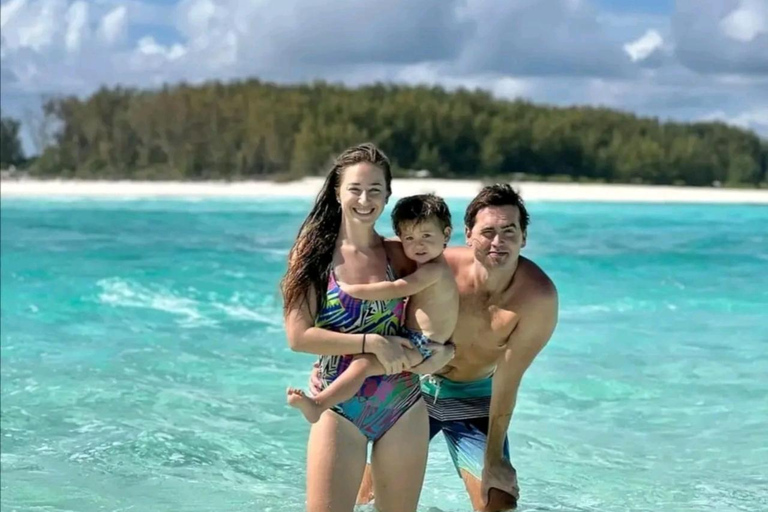 Wycieczka z delfinami Mnemba, las Jozani i restauracja The RockMiejsce zbiórki wyłącznie w Mnemba Transfer Point