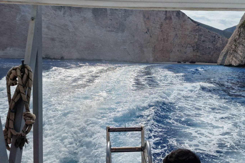 Zante : plage des naufrages, grottes bleues et visite des grottes de Xigia