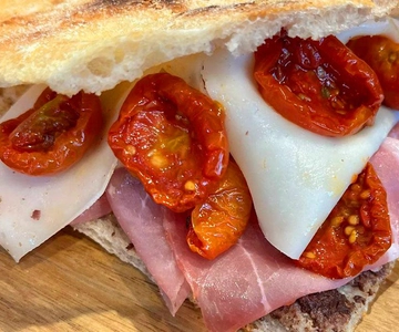 TRANI Private Tour with Exclusive Panino Food Tour