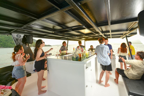 Langkawi: Sunset Cruise with BBQ Dinner & Unlimited Drinks Premium Sunset Dinner Cruise + BBQ Dinner + Transfer