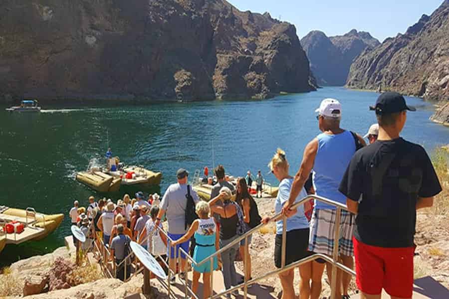 Von Las Vegas aus: Hoover Dam Raft Tour. Foto: GetYourGuide Von Las Vegas aus: Hoover Dam Raft Tour. Foto: GetYourGuide