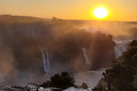 Tour privado de un día por las cataratas de Iguazú: Ambos lados, ¡el mismo día!