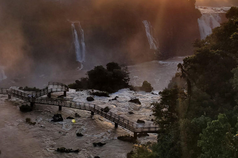 Tour privado de un día por las cataratas de Iguazú: Ambos lados, ¡el mismo día!