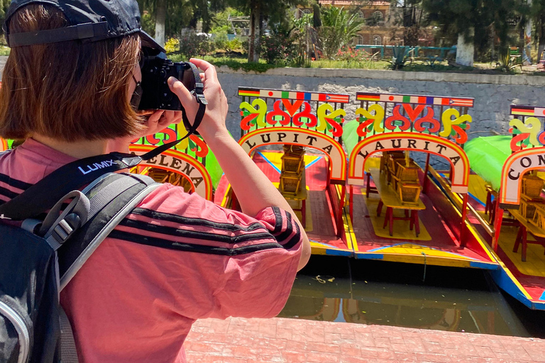 CDMX: Tour of Xochimilco and Coyoacán with option to visit the Frida Kahlo Museum Shared tour with visit to the Frida Kahlo Museum and traditional lunch