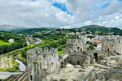 Liverpool: Snowdonia & North Wales Private Day Voyage