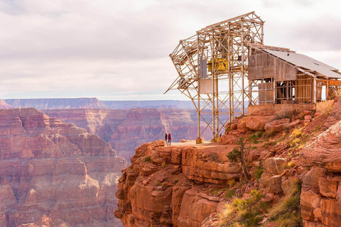 Depuis Las Vegas : Grand Canyon West, SkyWalk, barrage Hoover, et petit-déjeunerLas Vegas : Grand Canyon West + SkyWalk + barrage Hoover + petit-déjeuner et déjeuner