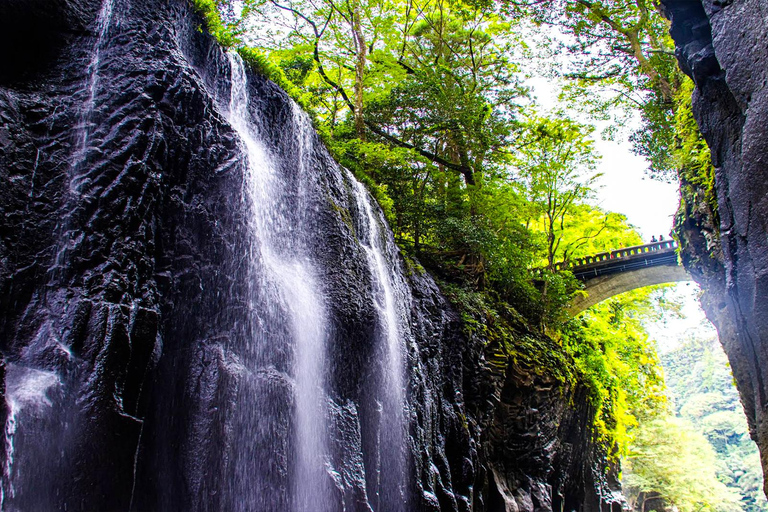 Mt. Aso & Takachiho Gorge Tour with Optional Boat Ride 7:50 AM One-day tour (including Takachiho cruise)