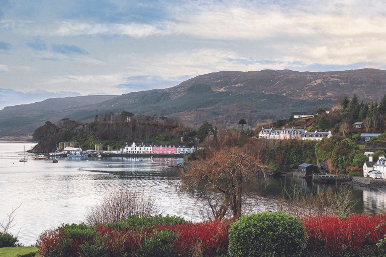 Isle of Skye rijtoer vanuit Portree met een APPVanuit Portree: Dagvullende Isle of Skye zelf rijden met gids