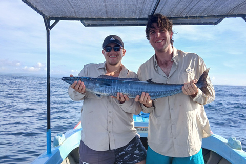 Mirissa: Private Deep Sea Fishing Tour with Local Guide Deep Sea Fishing Experience & Boat Safari