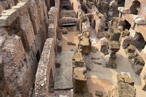 Rome: Colosseum Guided Tour