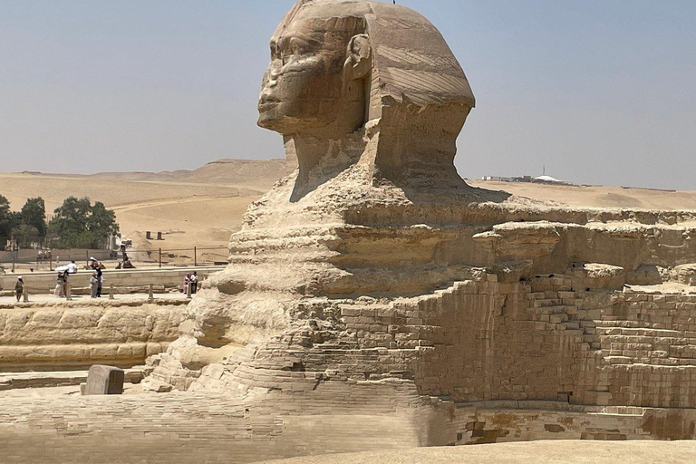 Hurghada: Viagem de um dia ao Cairo de avião, pirâmides, esfinge e museuEntrada para as Pirâmides de Gizé, a Esfinge e o Grande Museu Egípcio