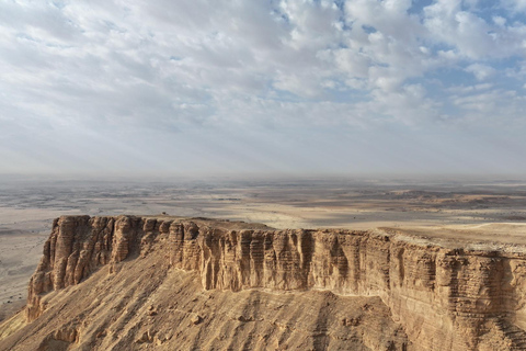 Från Riyadh: Världens utkant och äventyret Darb Al-Manjoor