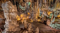 Von Málaga, Höhlen von Nerja, Nerja und Frigiliana Tagestour - Hizvo