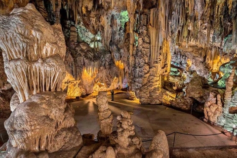 Desde Málaga: Excursión de un día a la Cueva de Nerja, Nerja y Frigiliana
