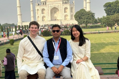 Visite privée du Taj Mahal depuis Delhi en voiture avec petit déjeuner gratuitVisite privée du Taj Mahal depuis Delhi