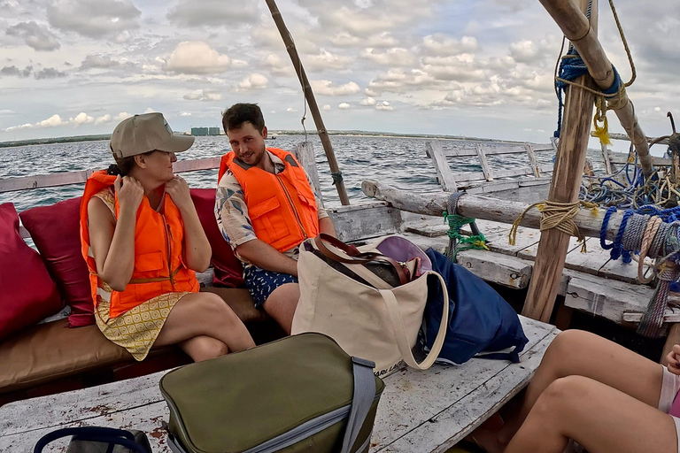 DAR ES SALAAM:BONGOYO ISLAND SNORKELING TOUR & BEACH ESCAPE