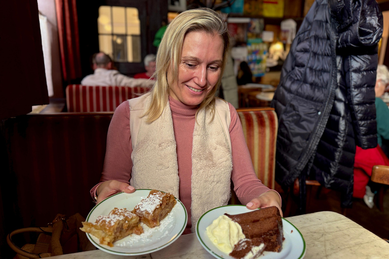 Vienna: Guided Food Tour with 8+ Food Tasting & Secret Dish