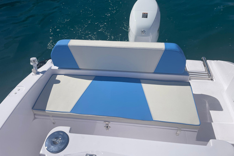 Polignano a Mare Caves and Grottos Tour by Boat with Spritz Polignano a Mare: Caves and Grottos Boat Tour with Spritz