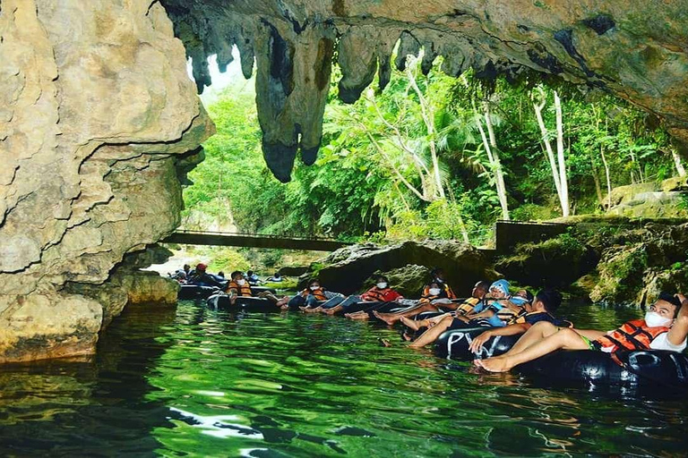 Grotta di Pindul, spiaggia di Ngrenehan e tour dei pesci di mareGrotta di Pindul, spiaggia di Ngrenehan e tour del pesce di mare