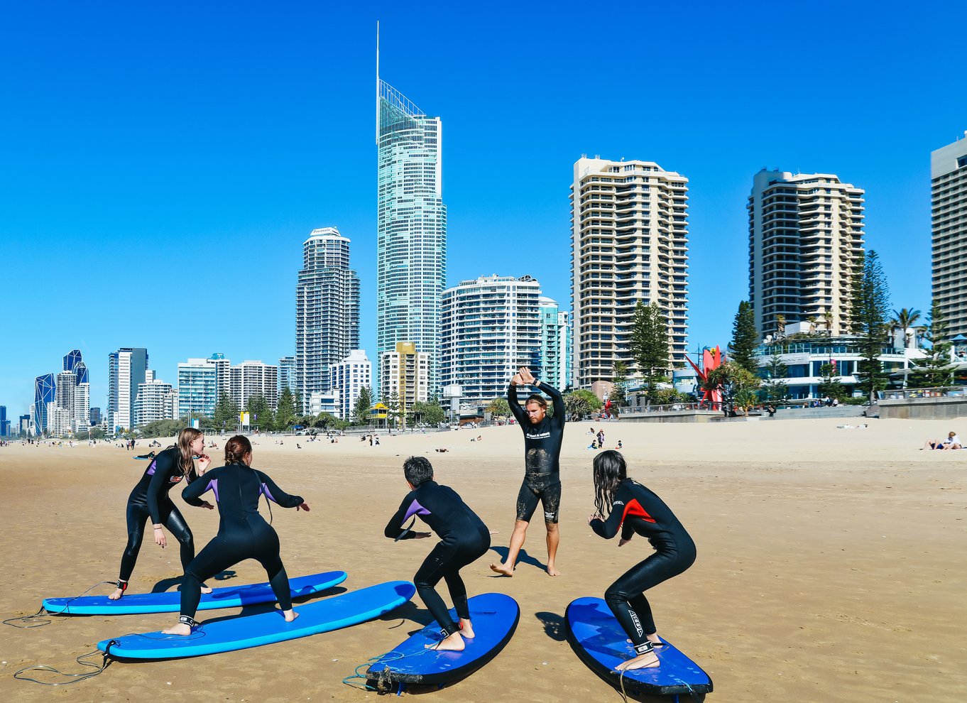 Surfers Paradise: Surflektion på Gold Coast