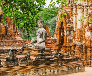 From Bangkok: Ayutthaya Temples and Boat Tour with Lunch
