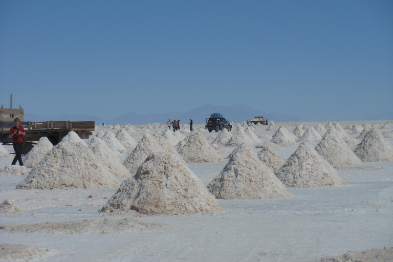 Discover and Visit Lake Titikaka, Puma Punku, and the Salar de Uyuni Discover and Visit Lake Titikaka, Puma Punku, and the Uyuni Salt Flats