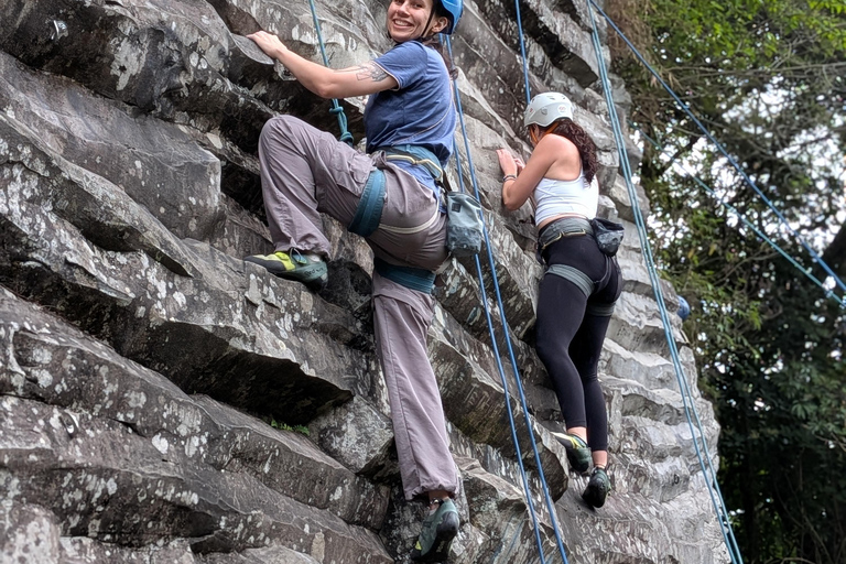 Tour: Rock Climbing in Los Naranjos de Boquete Sightseeing Tour: Rock Climbing in Los Naranjos de Boquete