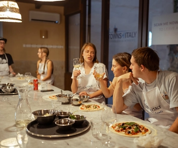 Palermo: Pizza en Gelato kookles met diner en wijn