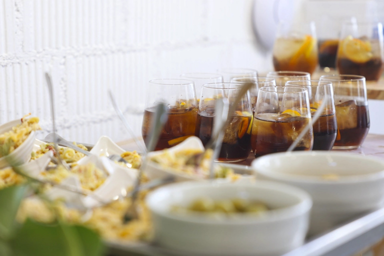 Santiago de Compostela: Creative Ceramic Workshop with Vermouth