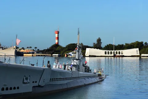 Pearl Harbor USS Arizona & Bowfin Submarine