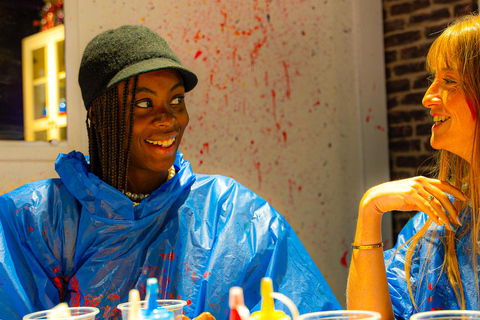 Color Room Lyon: Fun Pouring Painting Experience Classic Pouring Painting