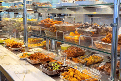 Singapore: Bugis & Kampong Glam Walking Tour with Snacks Faith, Flavours & Art, From Waterloo Street to Haji Lane