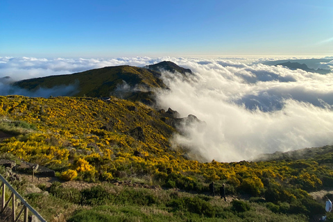 Madeira: Guided Peak Crossing: Pico do Arieiro to Pico Ruivo
