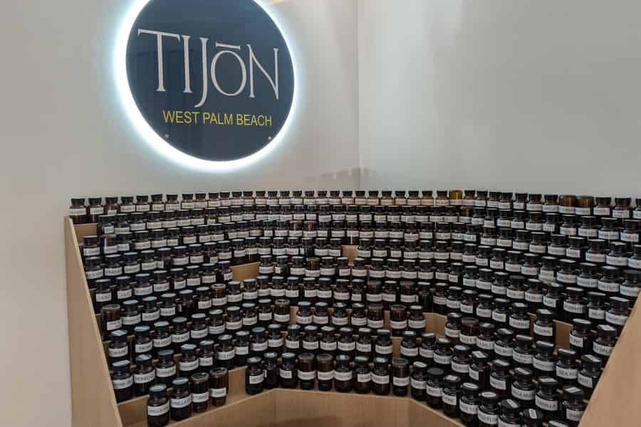 West Palm Beach: Duftkreation-Entdeckung bei Tijon. Foto: GetYourGuide West Palm Beach: Duftkreation-Entdeckung bei Tijon. Foto: GetYourGuide