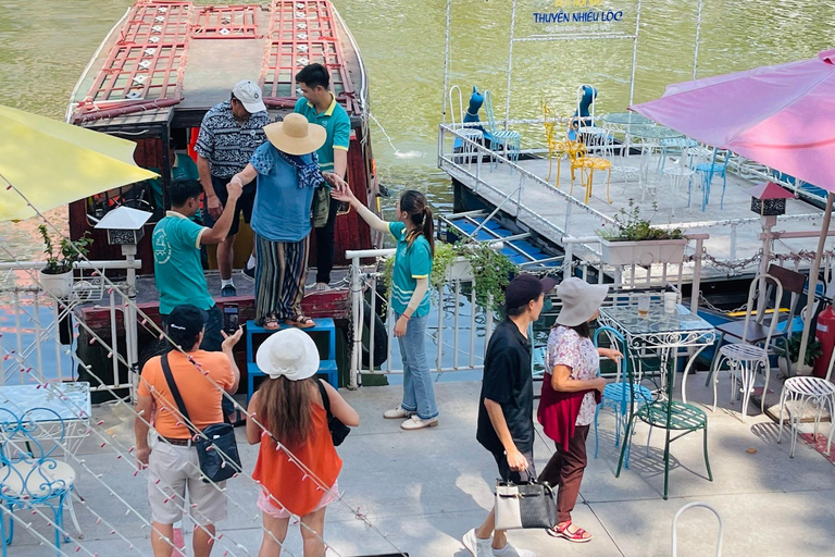 1 hour Nhieu Loc boat tour experience: A Glimpse of Saigon Releasing Fish