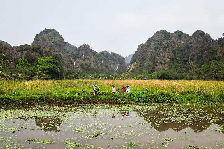 Tour in E-Bike di Ninh Binh - Paesaggi segreti di Tam Coc