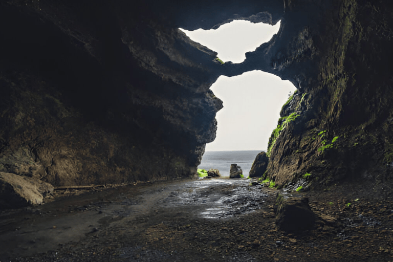 Private 2-Day Tour in Iceland: South Coast & Diamond Beach Private Tour: 1-3 PAX