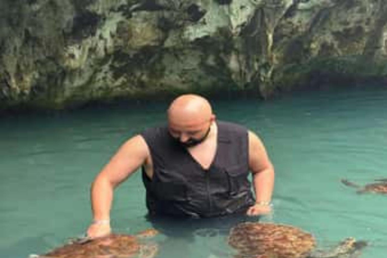 ZANZIBAR: Mangrove Kayaking and Turtle Swim at Salaam Cave PRIVATE TOUR INCLUDES TRANSFER