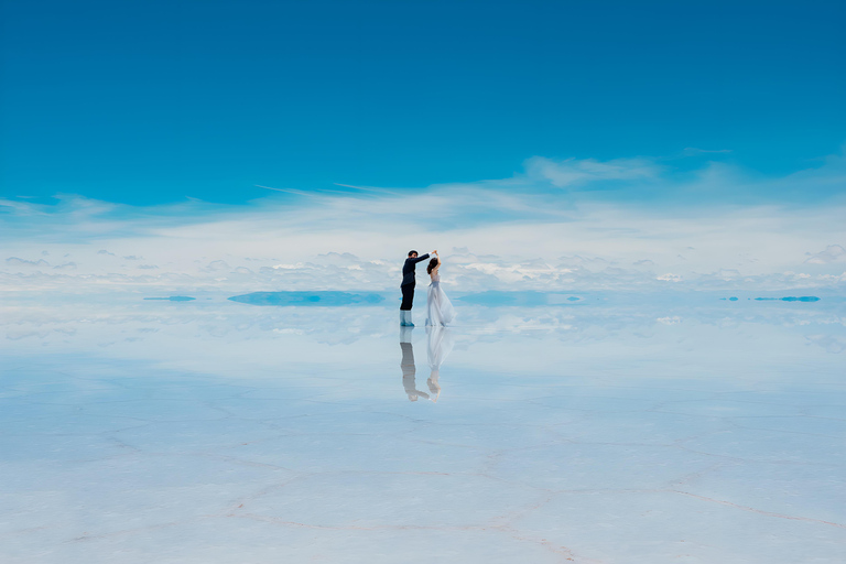 From Uyuni: Salt Flat Experience with Sunset, Lunch Included, and Wine